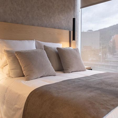 Icon 100 Luxury Apartasuites Bogotá Eksteriør bilde