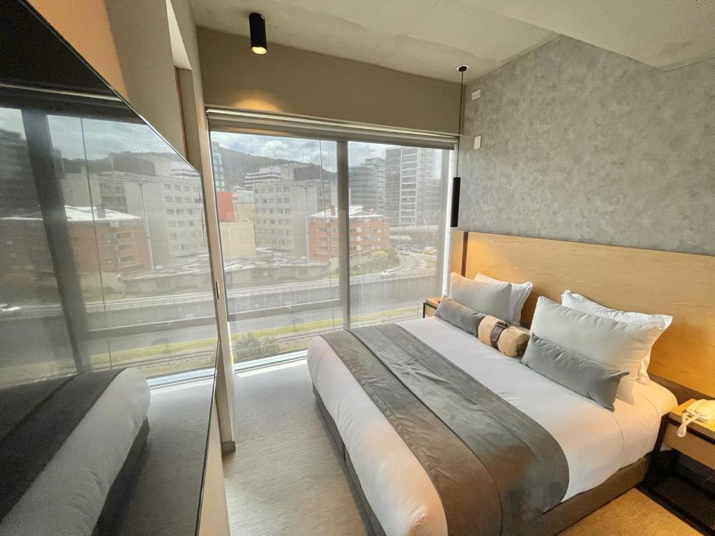 Icon 100 Luxury Apartasuites Bogotá Eksteriør bilde