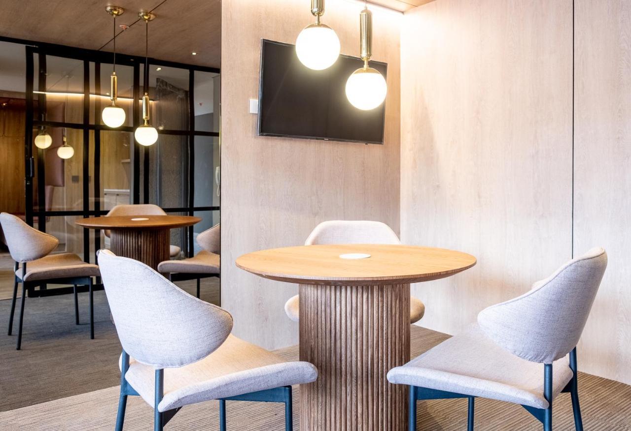 Icon 100 Luxury Apartasuites Bogotá Eksteriør bilde